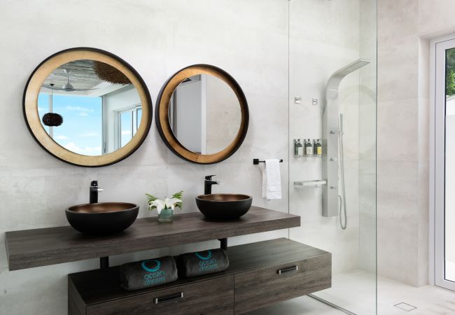 Villa in Long Bay - Ocean Dream Villa Azur Villa in Long Bay - Ocean Dream Villa Azur