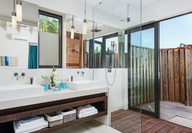 Villa in Long Bay - Brise De Mer 6 BR Villa Villa in Long Bay - Brise De Mer 6 BR Villa