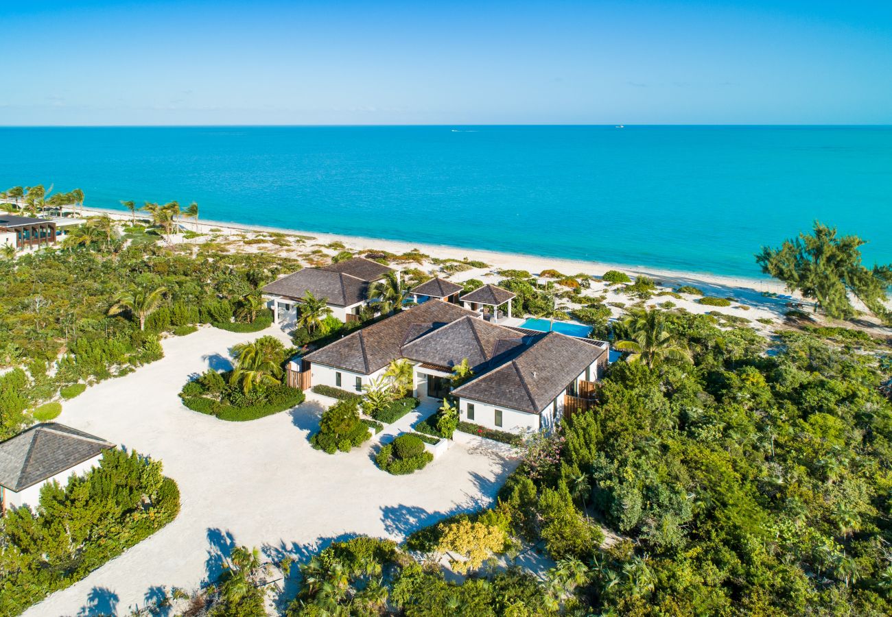 Villa in Long Bay - Brise De Mer 6 BR Villa