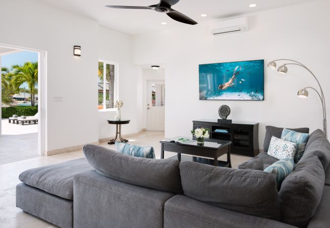 Villa in Leeward - Byculla Villa Villa in Leeward - Byculla Villa