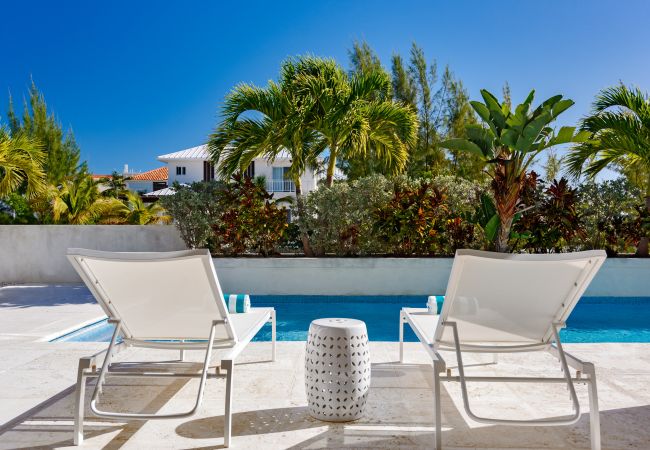Villa in Leeward - Salt Air Villa Villa in Leeward - Salt Air Villa