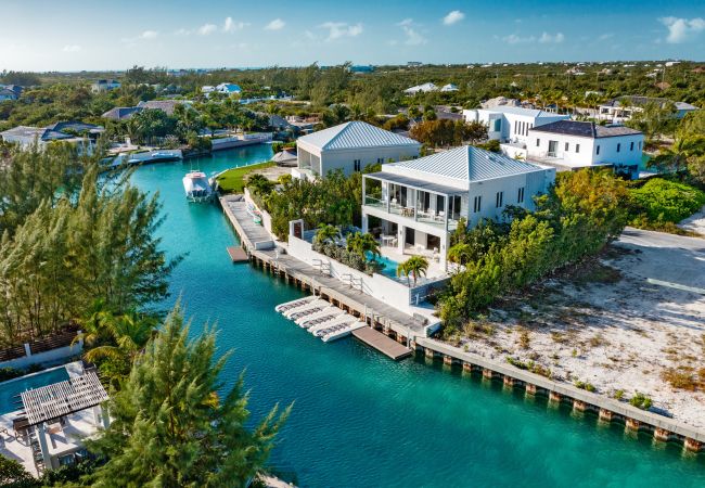 Villa in Leeward - Salt Air Villa Villa in Leeward - Salt Air Villa