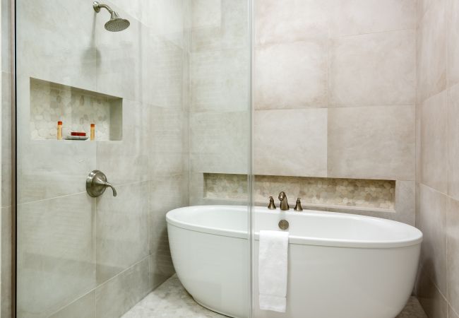 Villa in Leeward - Salt Air and Second Wind Villa in Leeward - Salt Air and Second Wind