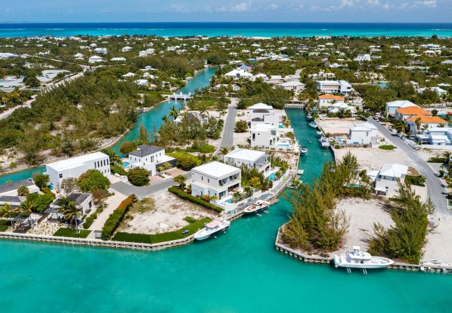 Villa in Leeward - Salt Air and Second Wind Villa in Leeward - Salt Air and Second Wind