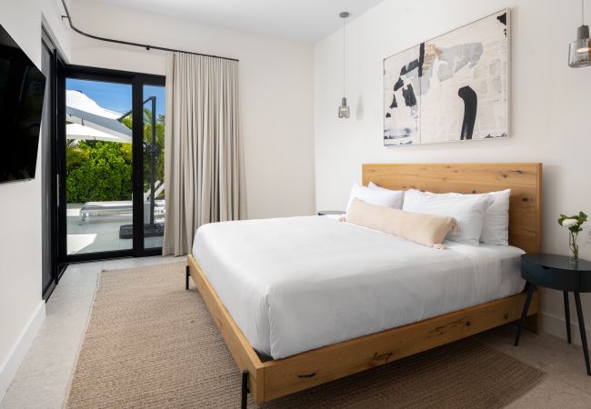Villa in Leeward - Villa Serenity Villa in Leeward - Villa Serenity