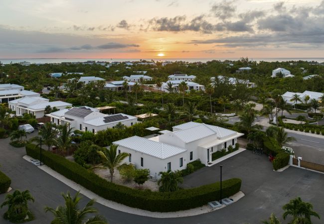 Villa in Leeward - Villa Serenity Villa in Leeward - Villa Serenity