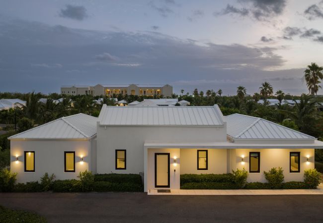 Villa in Leeward - Villa Serenity Villa in Leeward - Villa Serenity
