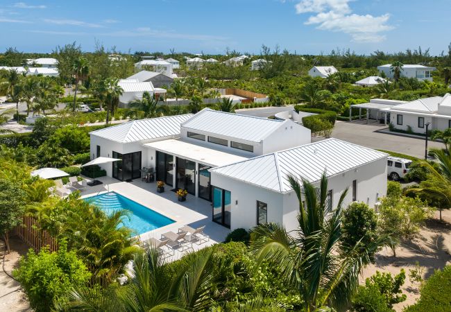 Villa in Leeward - Villa Serenity Villa in Leeward - Villa Serenity