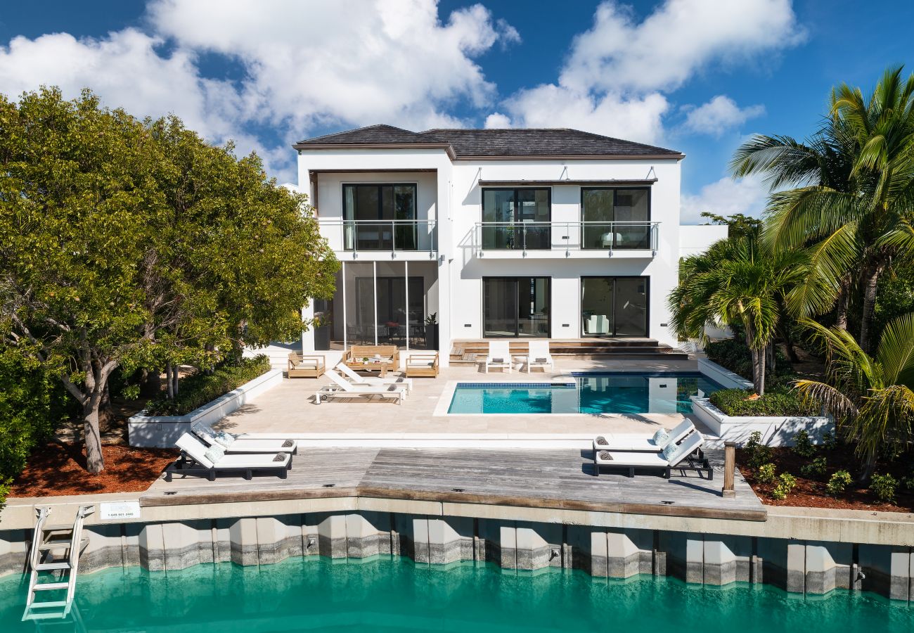 Villa in Leeward - 18 Kelly Isle