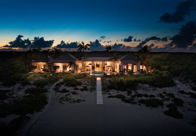Villa in Long Bay - Villa Shambhala 5 BR Villa in Long Bay - Villa Shambhala 5 BR