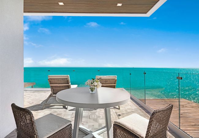 Villa in Long Bay - Coco Rock - Villa Julia Villa in Long Bay - Coco Rock - Villa Julia