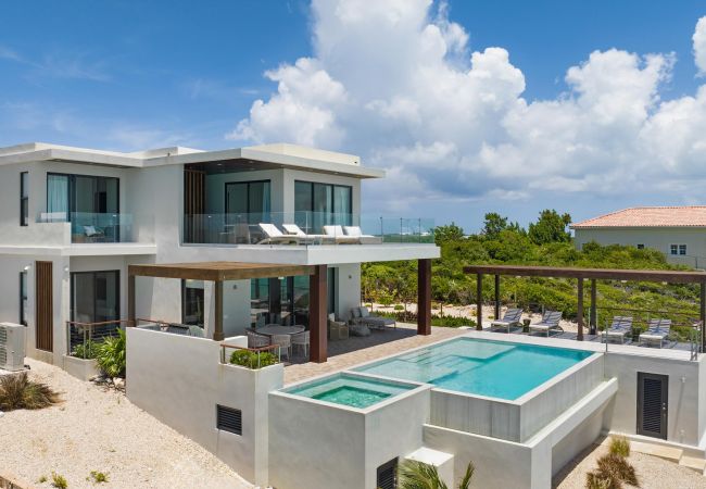 Villa in Long Bay - Coco Rock - Villa Julia Villa in Long Bay - Coco Rock - Villa Julia