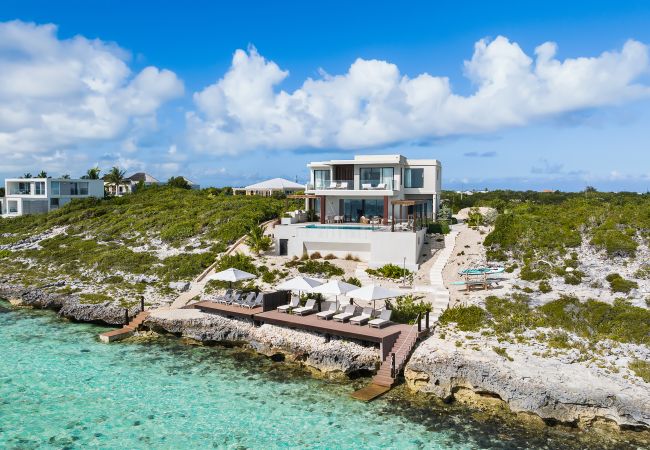 Villa in Long Bay - Coco Rock - Villa Julia Villa in Long Bay - Coco Rock - Villa Julia