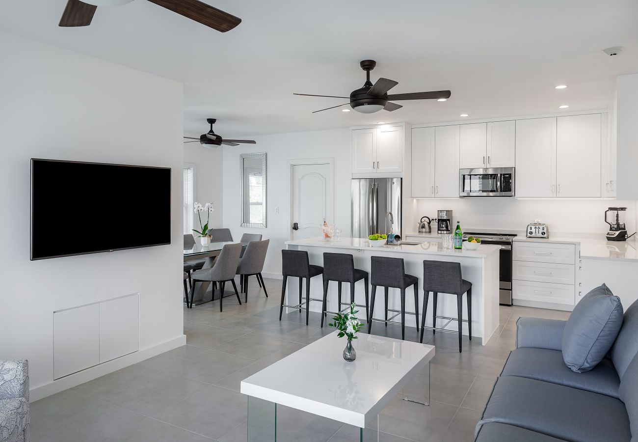 Condominium in Grace Bay - Carpe Diem 2 BR Condo Condominium in Grace Bay - Carpe Diem 2 BR Condo