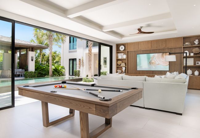 Villa in Leeward - Young Villa Villa in Leeward - Young Villa