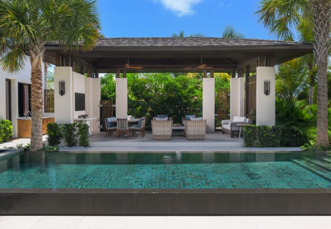 Villa in Leeward - Young Villa Villa in Leeward - Young Villa