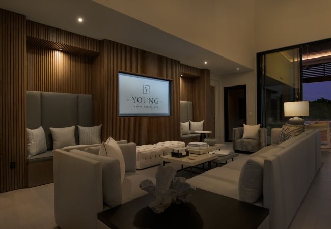 Villa in Leeward - Young Villa Villa in Leeward - Young Villa