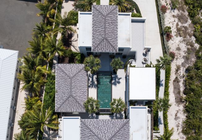 Villa in Leeward - Young Villa Villa in Leeward - Young Villa