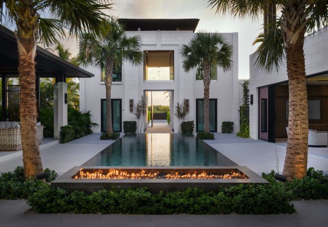 Villa in Leeward - Young Villa Villa in Leeward - Young Villa