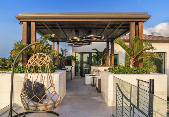 Villa in Leeward - Young Villa Villa in Leeward - Young Villa