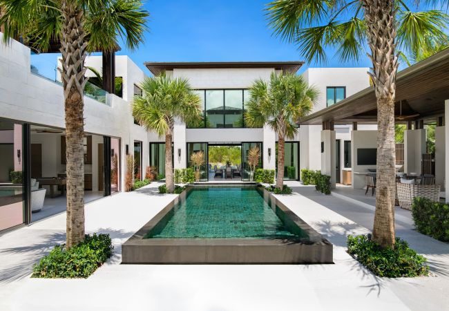 Villa in Leeward - Young Villa Villa in Leeward - Young Villa