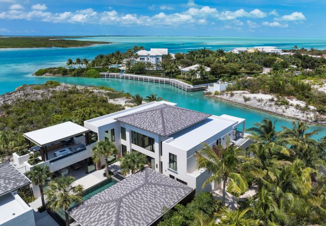 Villa in Leeward - Young Villa Villa in Leeward - Young Villa