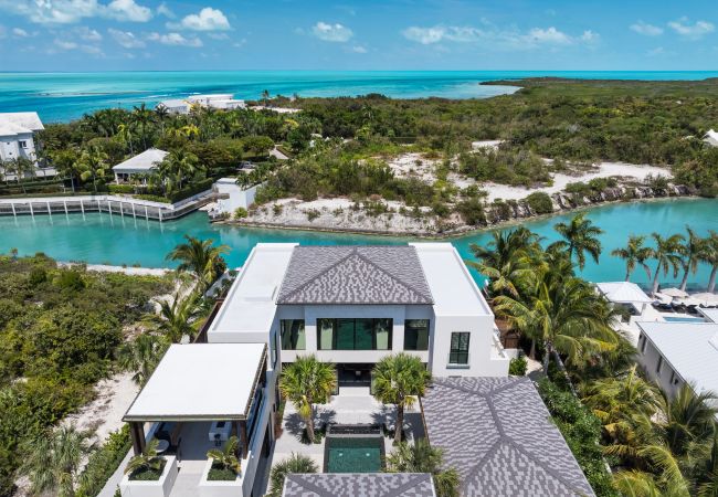 Villa in Leeward - Young Villa Villa in Leeward - Young Villa