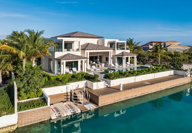 Villa in Leeward - Young Villa Villa in Leeward - Young Villa