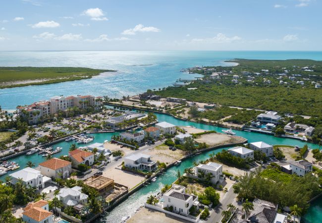 Villa in Leeward - Villa De Marco Villa in Leeward - Villa De Marco