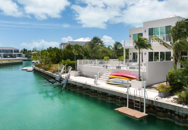 Villa in Leeward - Villa De Marco Villa in Leeward - Villa De Marco