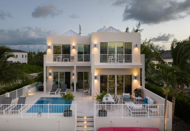Villa in Leeward - Villa De Marco Villa in Leeward - Villa De Marco