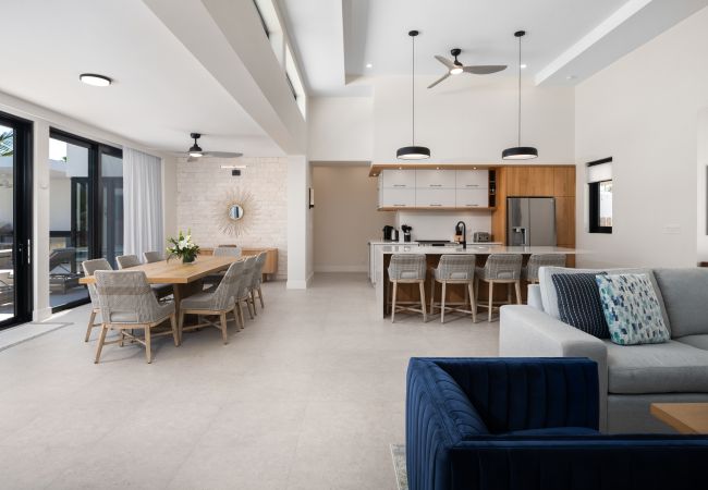 Villa in Leeward - Upper East Side Enclave # 18 Villa in Leeward - Upper East Side Enclave # 18