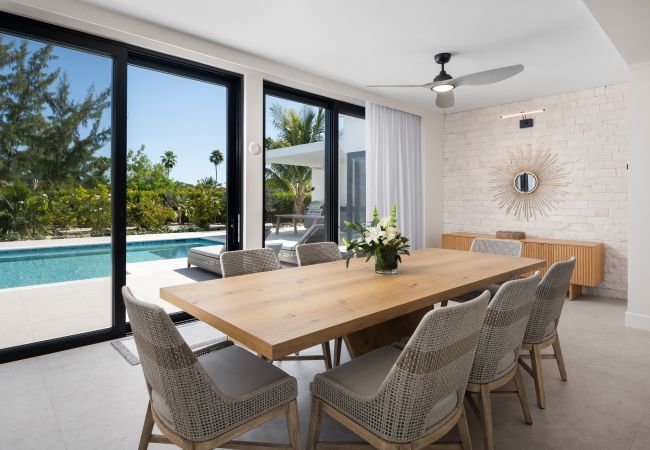 Villa in Leeward - Upper East Side Enclave # 18 Villa in Leeward - Upper East Side Enclave # 18