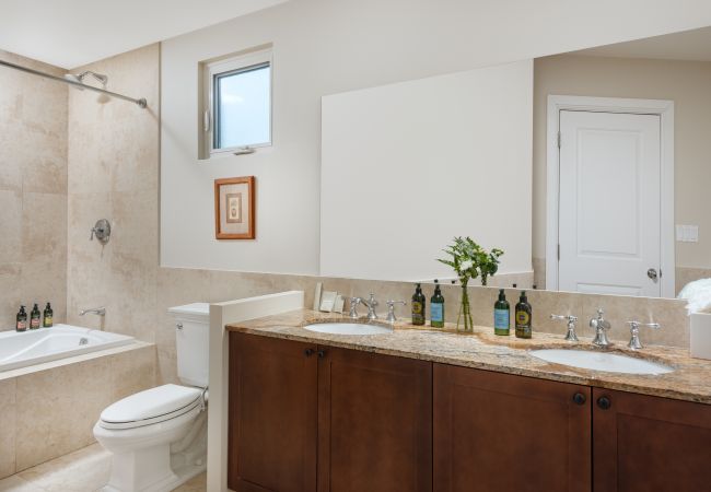 Condominium in Grace Bay - One Grace Bay Townhomes 2 BR (K205) Condominium in Grace Bay - One Grace Bay Townhomes 2 BR (K205)