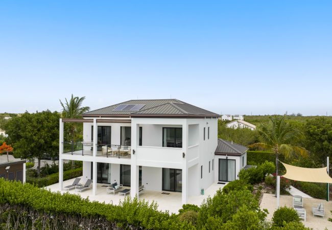 Villa in Long Bay - Chinook Villa Villa in Long Bay - Chinook Villa