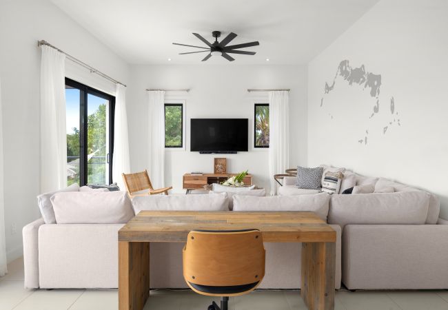 Villa in Long Bay - Chinook Villa Villa in Long Bay - Chinook Villa