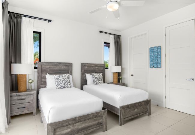 Villa in Long Bay - Chinook Villa Villa in Long Bay - Chinook Villa