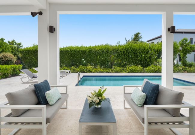 Villa in Long Bay - Chinook Villa Villa in Long Bay - Chinook Villa