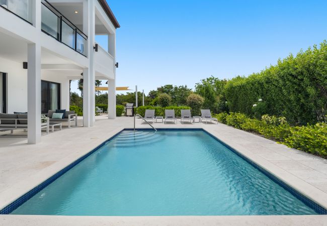 Villa in Long Bay - Chinook Villa Villa in Long Bay - Chinook Villa