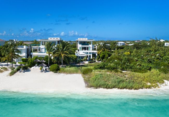 Villa in Long Bay - Goldfinger Villa