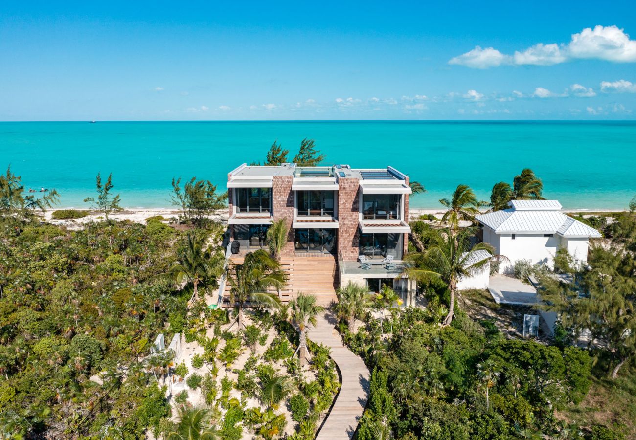 Villa in Long Bay - Villa Umi 4 BR