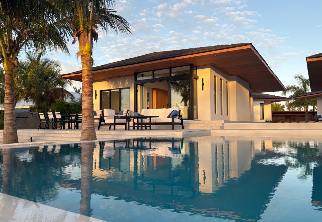 Villa in Leeward - Aqua Solis Villa