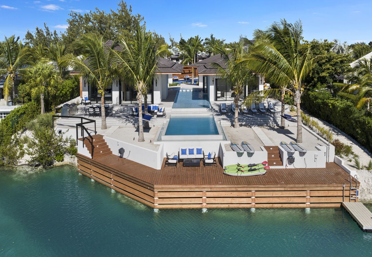 Villa in Leeward - Aqua Solis Villa